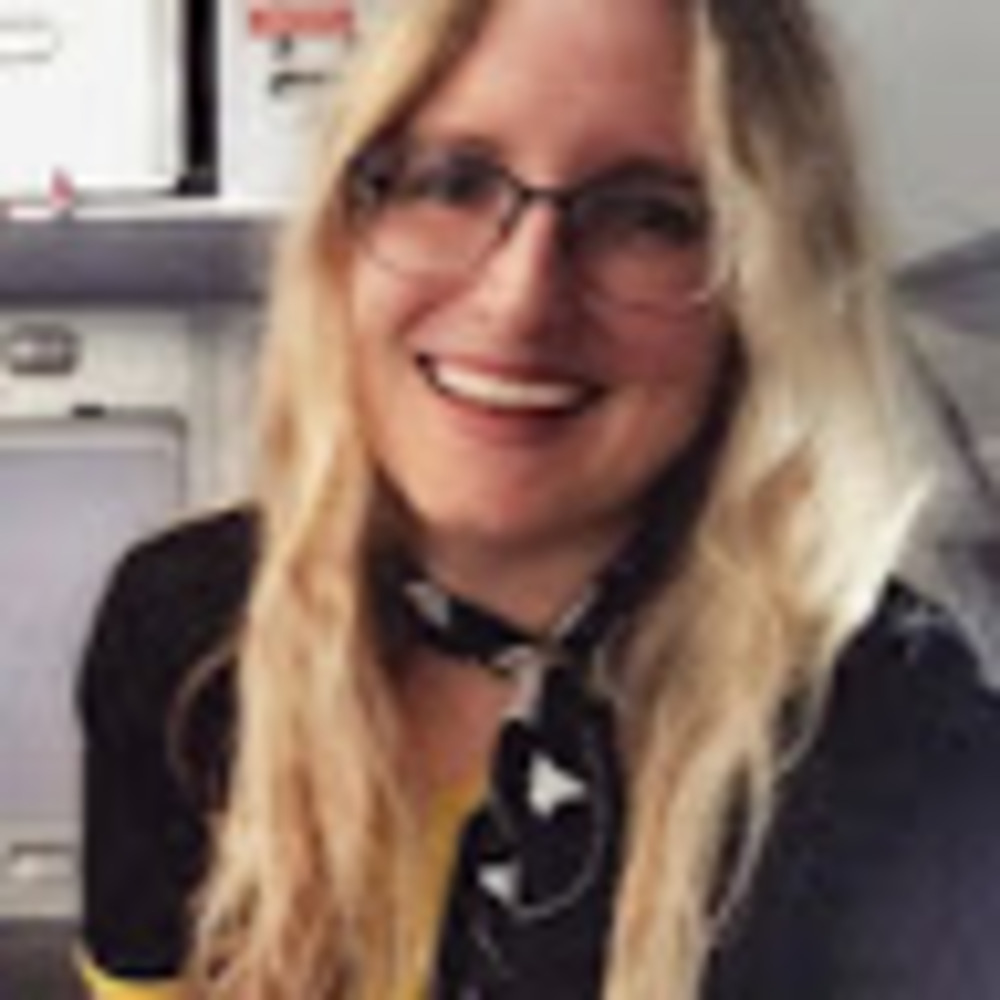 Meet your Posher, Kendra